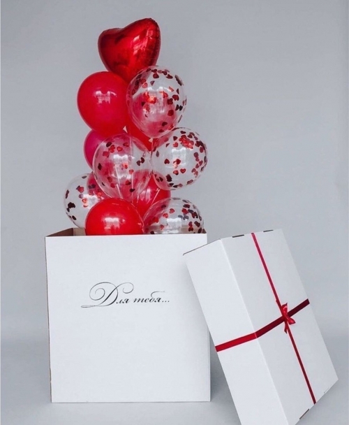 Коробка с шарами «Красный и прозрачный»