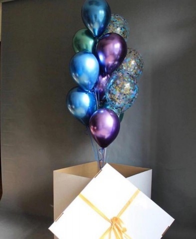 Коробка с шарами «Цветное небо»